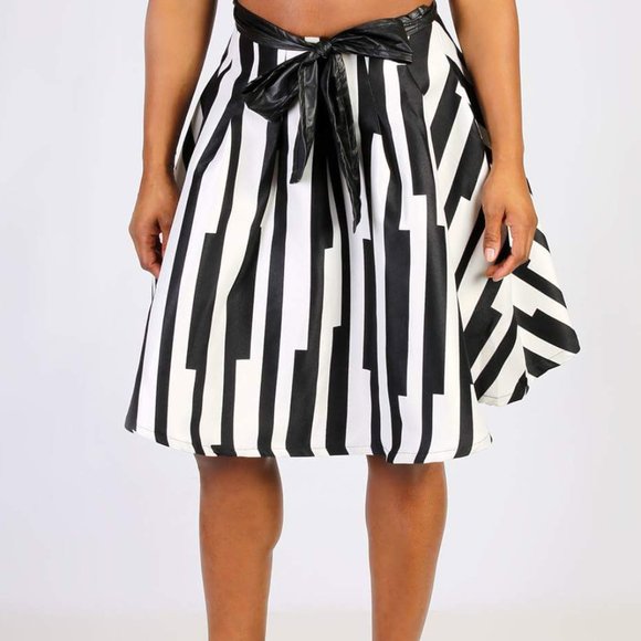 Utica Skirt - Picture 3 of 4